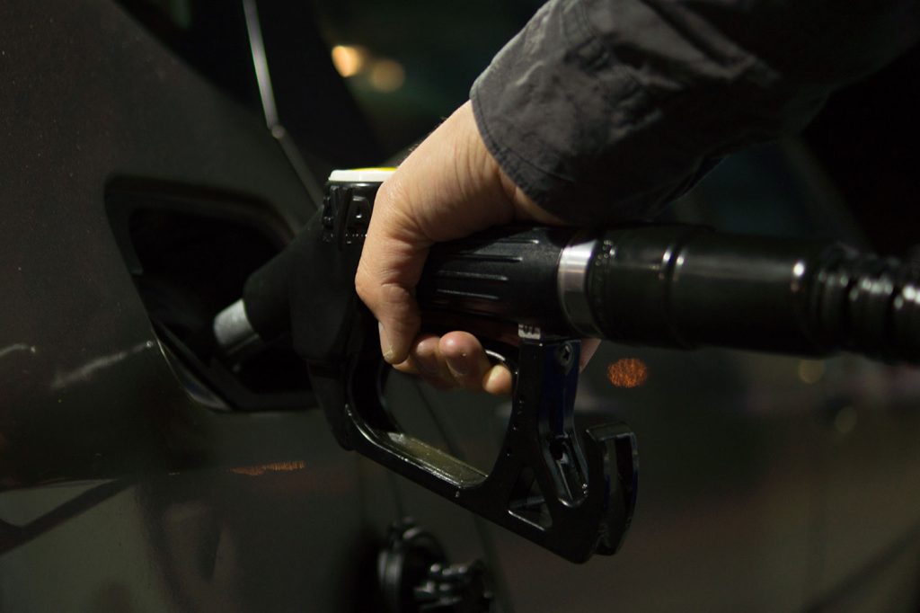 Hur kan man sänka bensinförbrukningen?